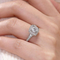 Anillo de Compromiso Clásico con Circonita de Cuatro Puntas - Joyería Elegante para Mujer