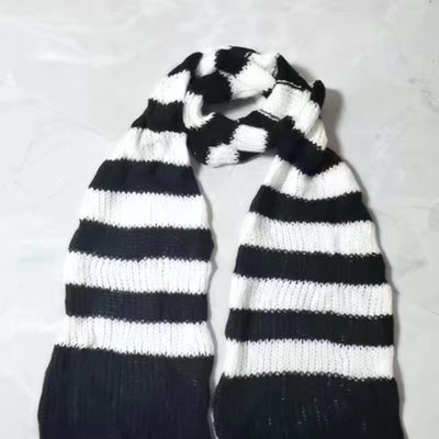 Bufanda de Lana Punk Rayas Negras y Grises - Suave, Cómoda y Versátil - Image 11