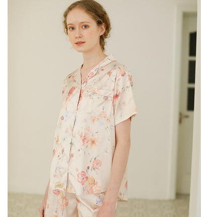 Pijama Corto Floral para Casa - Conjunto de Blusa y Shorts - Image 4