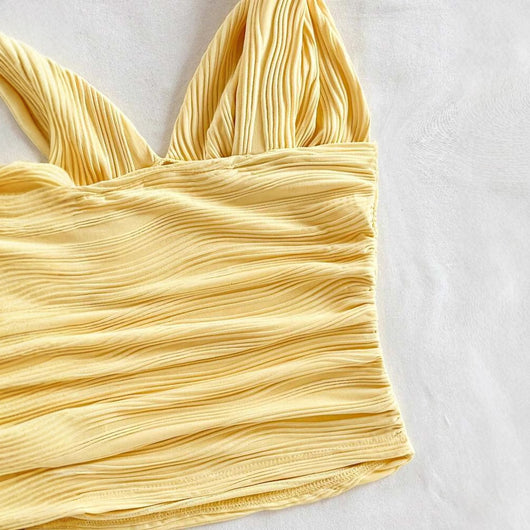Blusa Escotada con Pliegues Ajustada - Diseño Europeo Moderno - Image 3