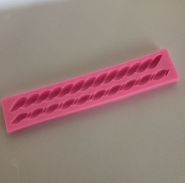 Molde de Silicona para Crear Pulseras de Perlas DIY - Image 4