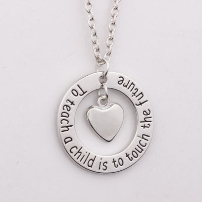 Collar con Dije Elegante - Image 18