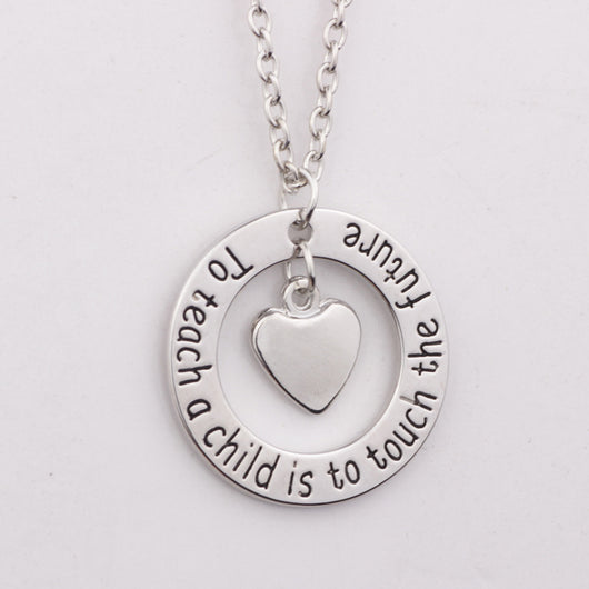 Collar con Dije Elegante - Image 18