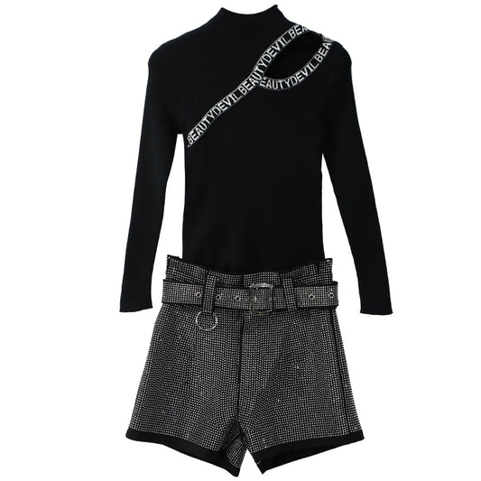 Conjunto de Dos Piezas: Suéter Tejido Elegante y Short de Cintura Alta