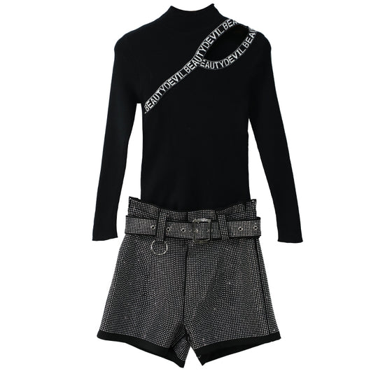 Conjunto de Dos Piezas: Suéter Tejido Elegante y Short de Cintura Alta