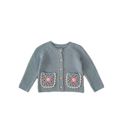Cardigan Tejido a Mano para Niños con Cuello Redondo y Bolsillos Calados - Image 5