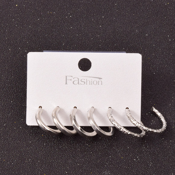Set de Aretes Cuadrados en Aleación Metálica