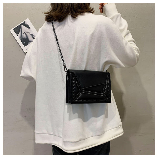 Bolso Bandolera con Remaches para Mujer - Image 7