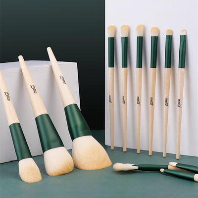 Set de 12 Brochas de Maquillaje Profesional - Kit Completo para Principiantes - Image 3
