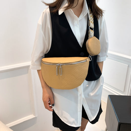 Bolso Bandolera Crossbody con Cierre de Cremallera y Textura Saddle Lock - Image 3