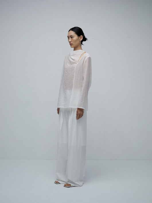Blusas Elegantes para Mujer con Cuello Plisado y Detalles Recortados - Image 5
