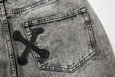 Jeans Slim Fit Gris Lavado con Parche de Calavera - Estilo Urban - Image 5