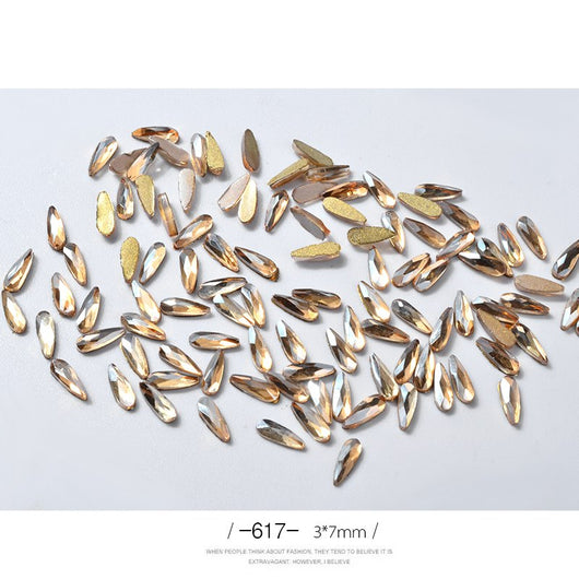 10 Piedras Rhinestone 3D Forma Gota de Agua para Decoración de Uñas - Image 9