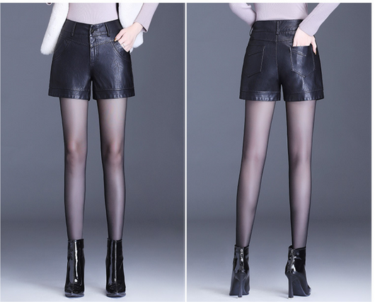 Shorts de Cuero Negro Talle Alto Pierna Ancha - Image 9