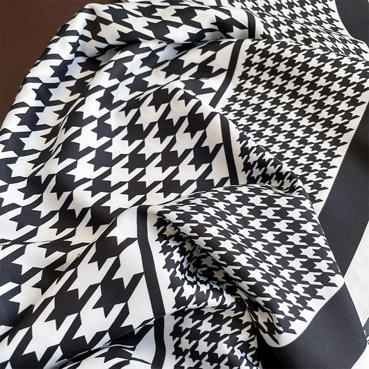 Pañoleta Escocesa Grande de Twill Versátil Clásica - Image 14