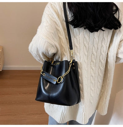 Bolso de Hombro de Gran Capacidad con Correa Ancha - Image 13