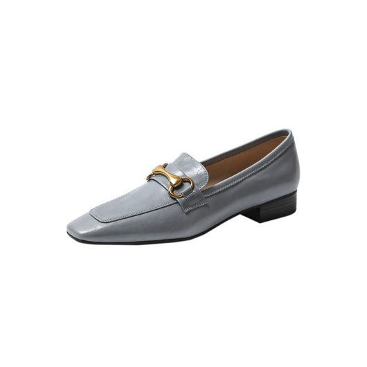 Zapatos de Mujer Elegantes con Tacón Bajo y Detalles Metálicos - Image 2