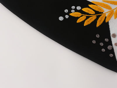 Suéter para Mujer con Diseño de Cara y Lentejuelas - Image 9