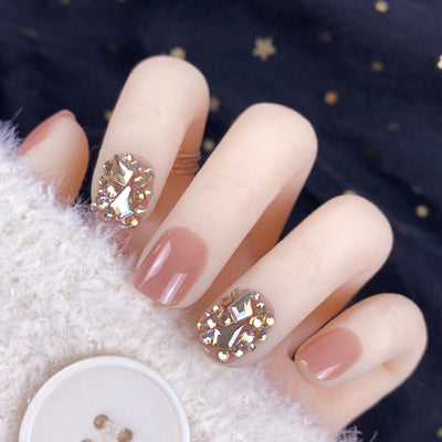 Uñas Postizas Diamantadas en Oro Champagne - Diseño Completo y Listo para Usar - Image 3