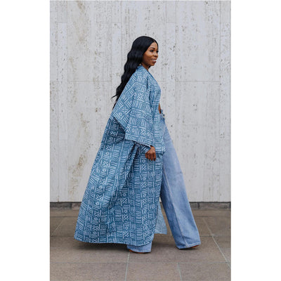 Camisa Oversized Talla Grande con Estampado Moderno - Image 8
