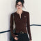 Camiseta Manga Larga Slim Fit con Bordado y Botones Abiertos