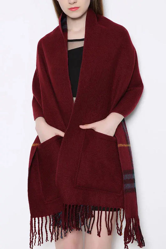 Chal Cashmere con Bolsillos y Flecos a Cuadros - Image 7