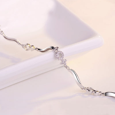 Pulsera de Plata Elegante - Joya Minimalista para Mujer - Image 2