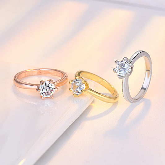 Anillo de Circonita con Seis Garras de Diamante