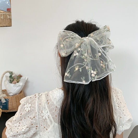 Aro para Cabello con Encaje Bordado - Elegancia Delicada - Image 3