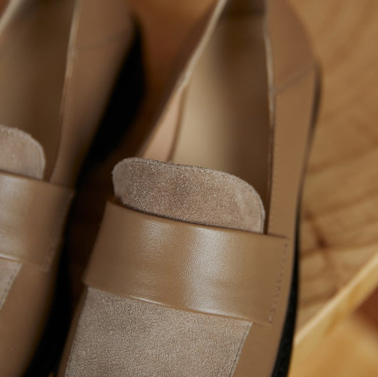 Mocasines Retro de Cuero Suave para Mujer con Costura Artesanal - Image 3