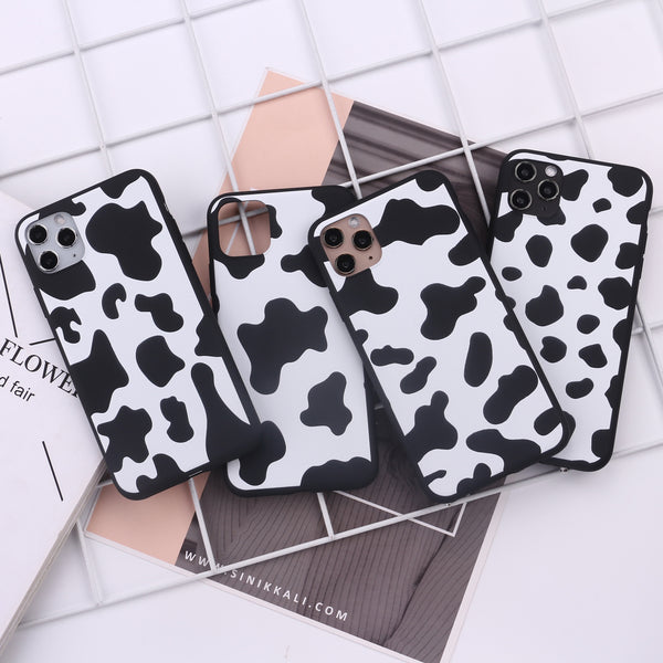 Funda Protectora Celular con Diseño de Manchas de Vaca