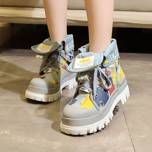 Botas de Lona con Estilo Graffiti - Image 4