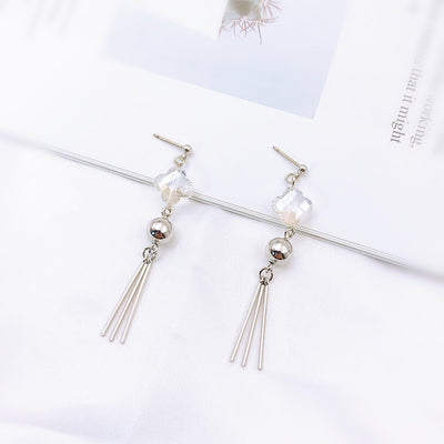 Aretes Coreanos Asimétricos con Flor de Perla y Moño - Image 14
