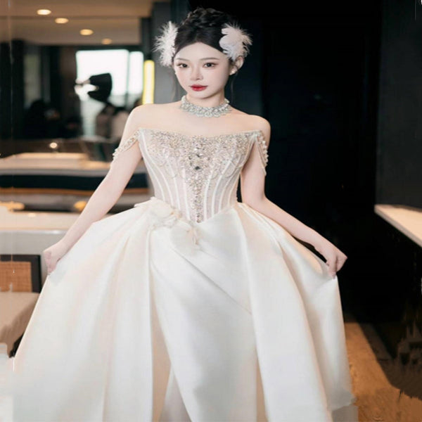 Vestido de Novia Satén Blanco con Hombros Descubiertos