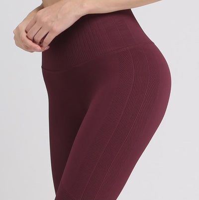 Leggings Cortos Deportivos para Yoga y Fitness - Image 15