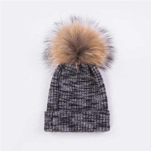 Gorro de Pompom Cálido y Versátil - Image 6