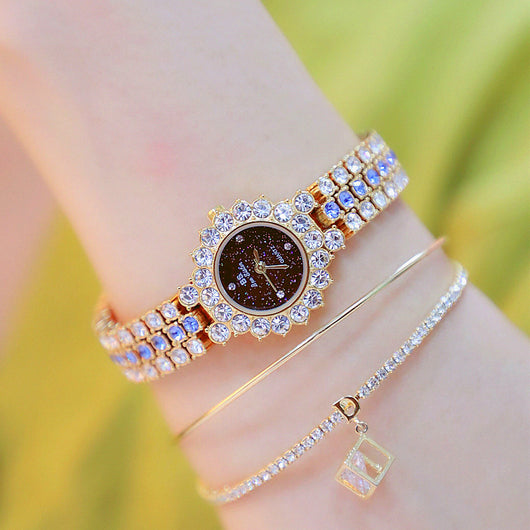 Reloj de Lujo con Cadena Completa de Diamantes - Image 10