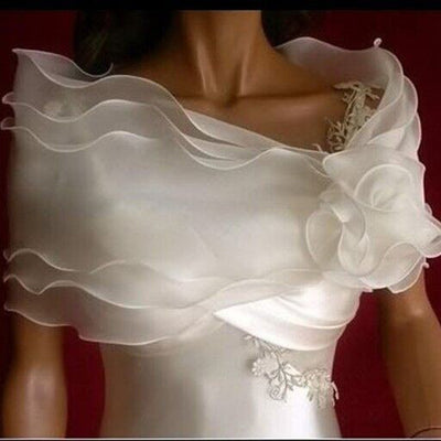 Chal de Encaje Floral para Novia - Tul y Flores Delicadas - Image 7