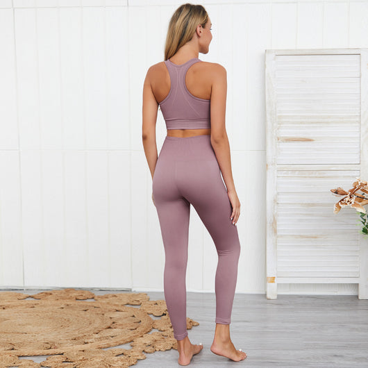 Conjunto de Yoga sin Costuras con Levantamiento de Glúteos - Image 33