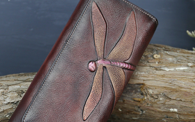 Billetera Larga de Cuero para Mujer con Diseño Mariposa - Image 9