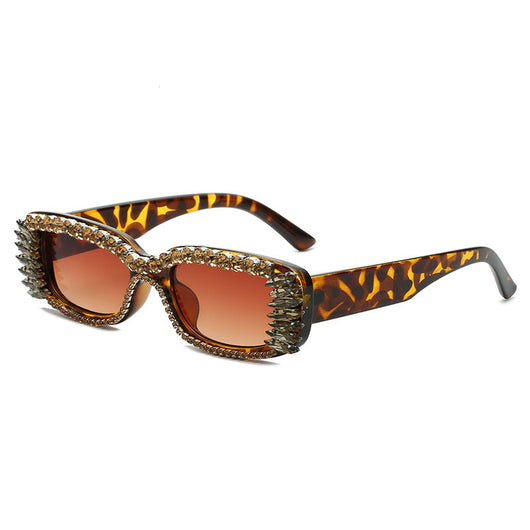 Gafas de Sol Cuadradas con Diamantes y Cristales Brillantes - Image 3