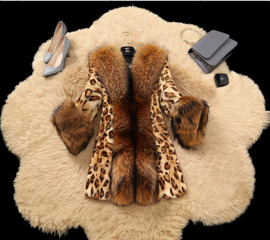 Chaqueta Leopardo Vintage con Mangas Ultra Esponjosas
