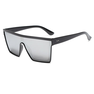 Fashion one-piece large rim sunglasses with a transparent champagne frame and brown gradient lenses. - Image 10