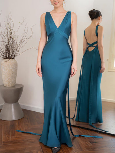 Vestido de Novia Azul Lago Escotado con Tirantes