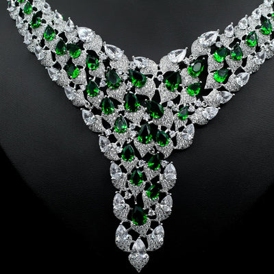 Conjunto de Collar y Aretes de Diamantes Completos con Diseño Exagerado - Image 12