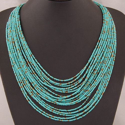 Collar Bohemio Multicapas con Cuentas de Arroz