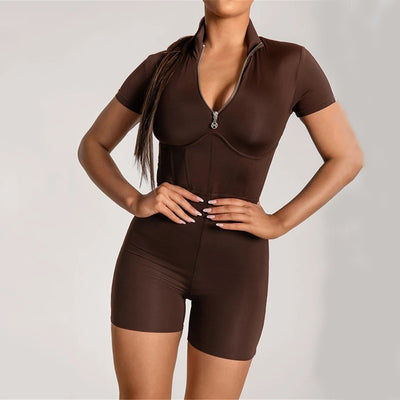 Jumpsuit Corto Femenino con Escote Redondo y Cierre - Image 15