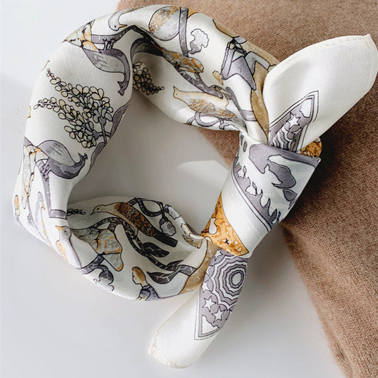 Pañuelo de Seda Estilo Europeo Vintage con Flores y Pájaros
