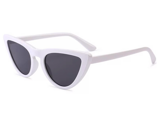 Gafas de Sol Estilo Ojo de Gato Triangular - Diseño Europeo para Parejas - Image 18