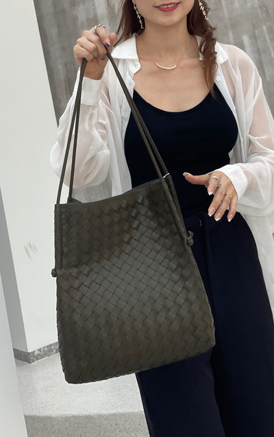 Bolso Tejido de Cuero Genuino para Mujer - Bandolera Elegante - Image 7